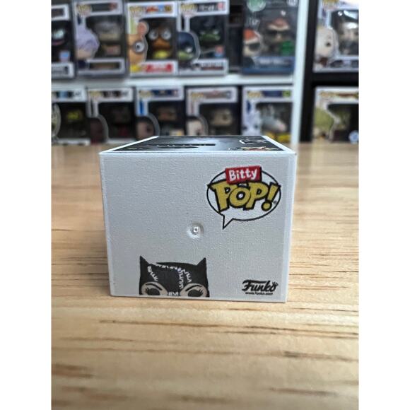BITTY Catwoman Batman Returns Funko Pop #338 Movies DC Comics Michelle Pfeiffer - Picture 5 of 6